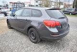 Opel Astra J 1.4T "150 Jahre Opel" - Opel Astra mit Benzin-Antrieb: Jahre 150
