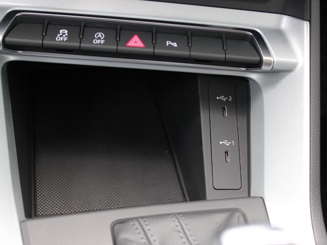 Q3 35 TFSI KLIMA/RFK/ALU