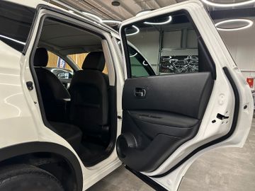 MYAUTOCENTER – Gebraucht- und Jahreswagen mit Werkstattservice in Pfaffenhofen Nissan Qashqai I-Way 4X4 *Klima*Kamera*Panorama*Navi*