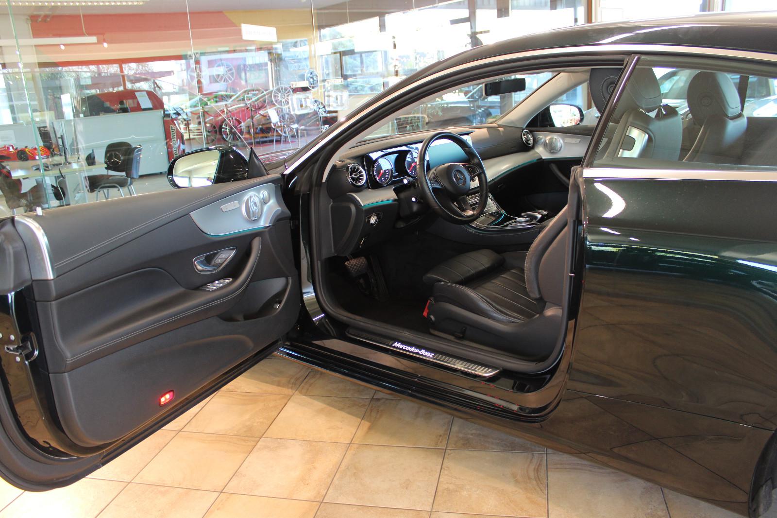Mercedes-Benz E 200 Coupe *Sonderlack+2. Hand+Top*
