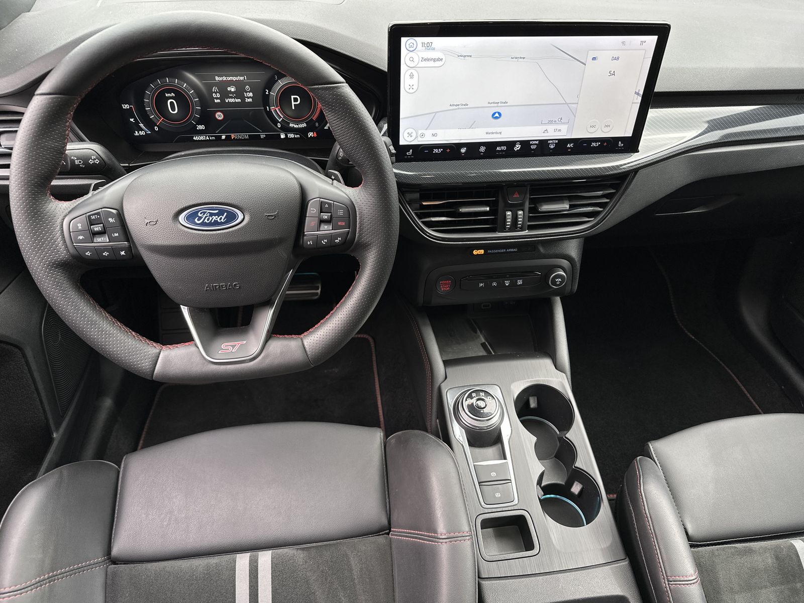 Fahrzeugabbildung Ford Focus Turnier 2.3 EB Aut. ST X NAV+LED+KAM+PANO
