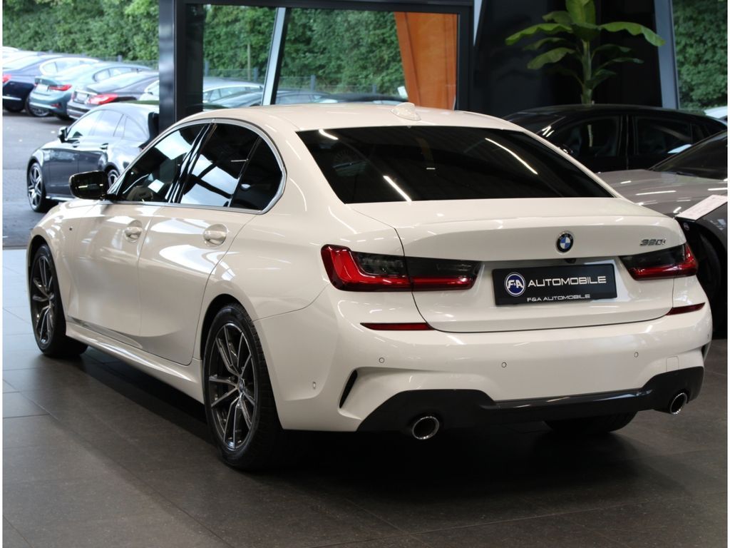 Fahrzeugabbildung BMW 320 i M Sport 2. Hand*HUD*Laser*Komfortzugang