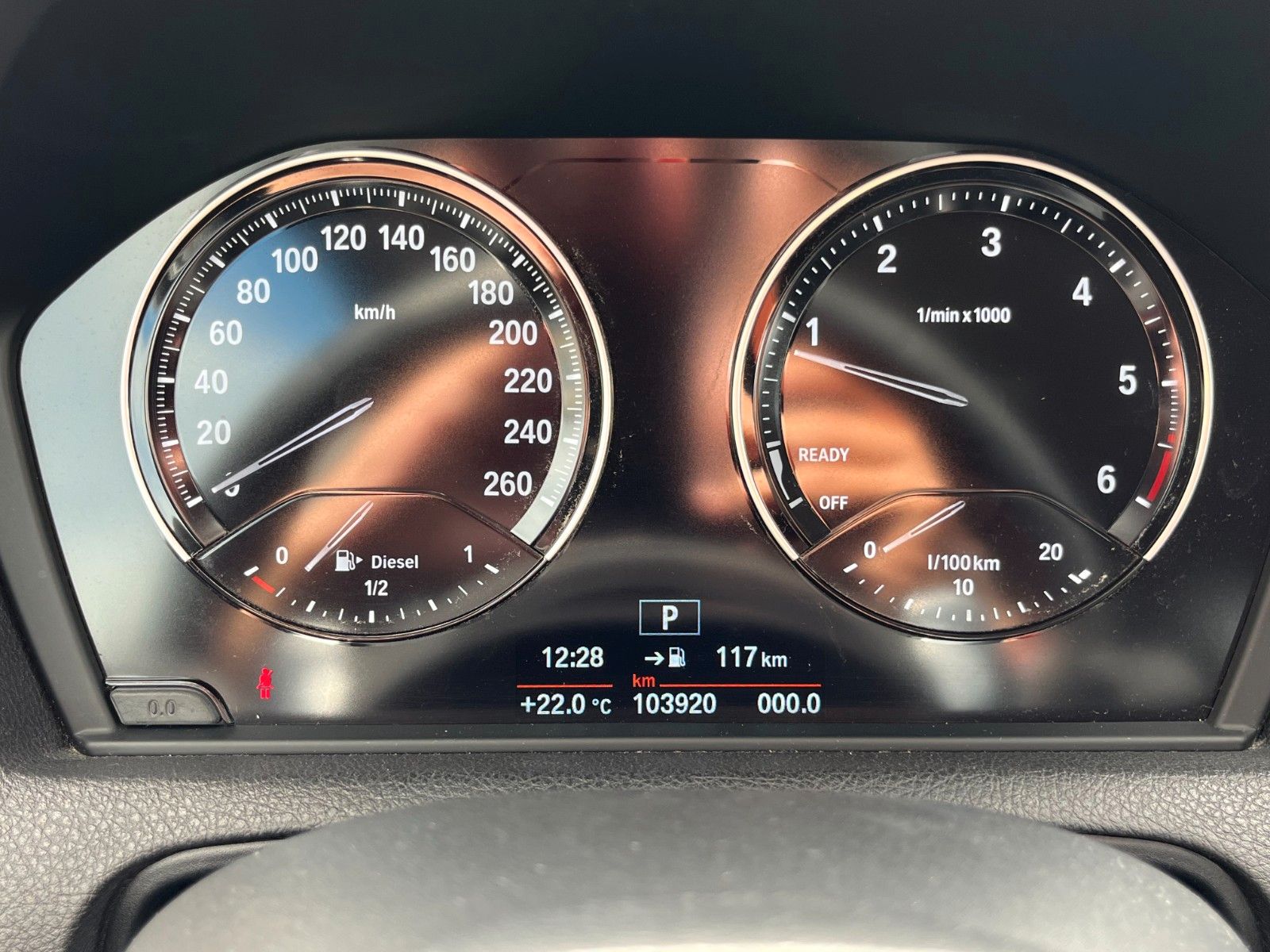 Fahrzeugabbildung BMW 120d xDrive SPORT LINE Sport-Aut Navi LED Kamera