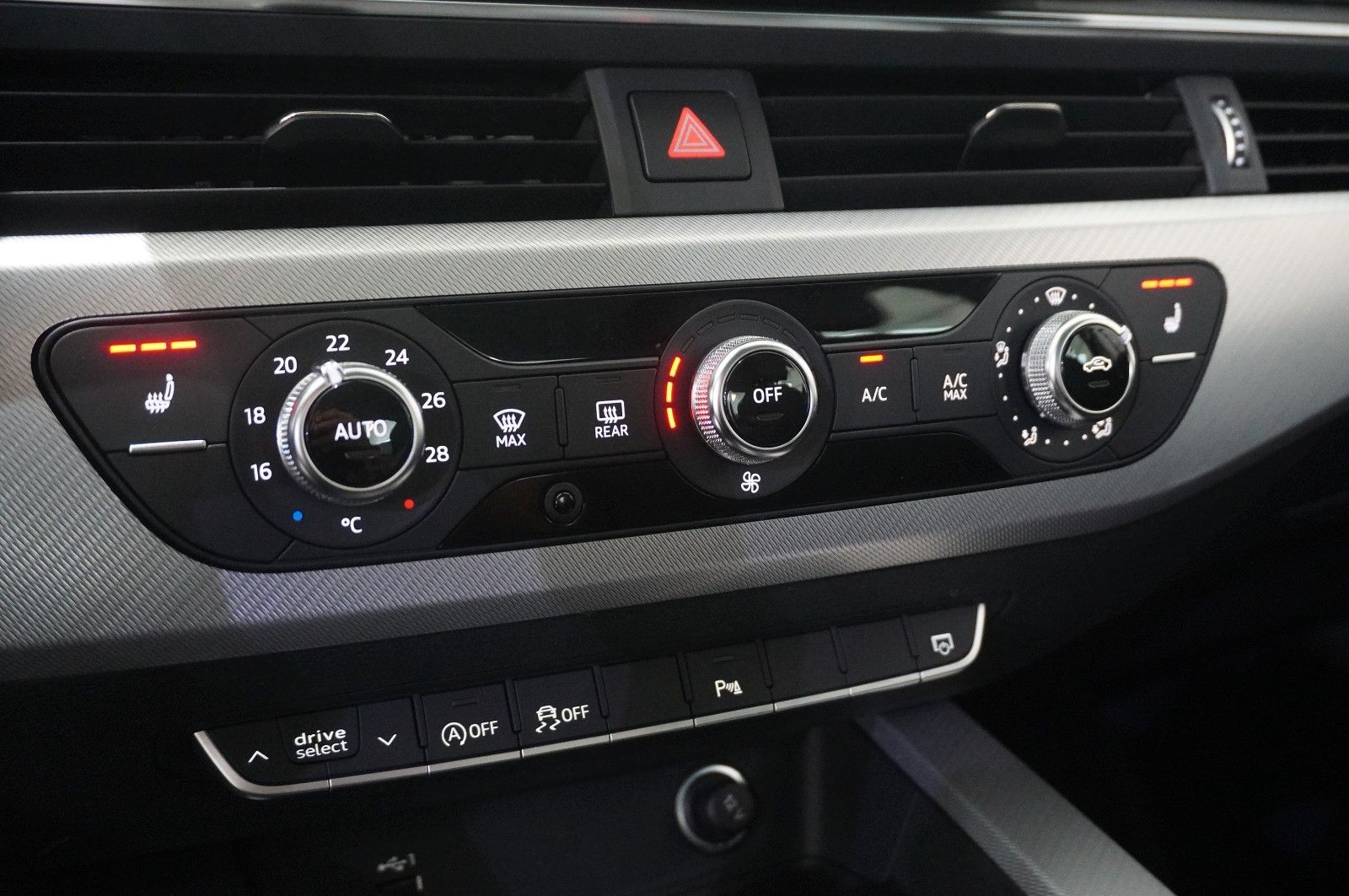 Fahrzeugabbildung Audi A5 Sportback 45 TFSI QUTTRO NAVI/MATRIX/KAMERA