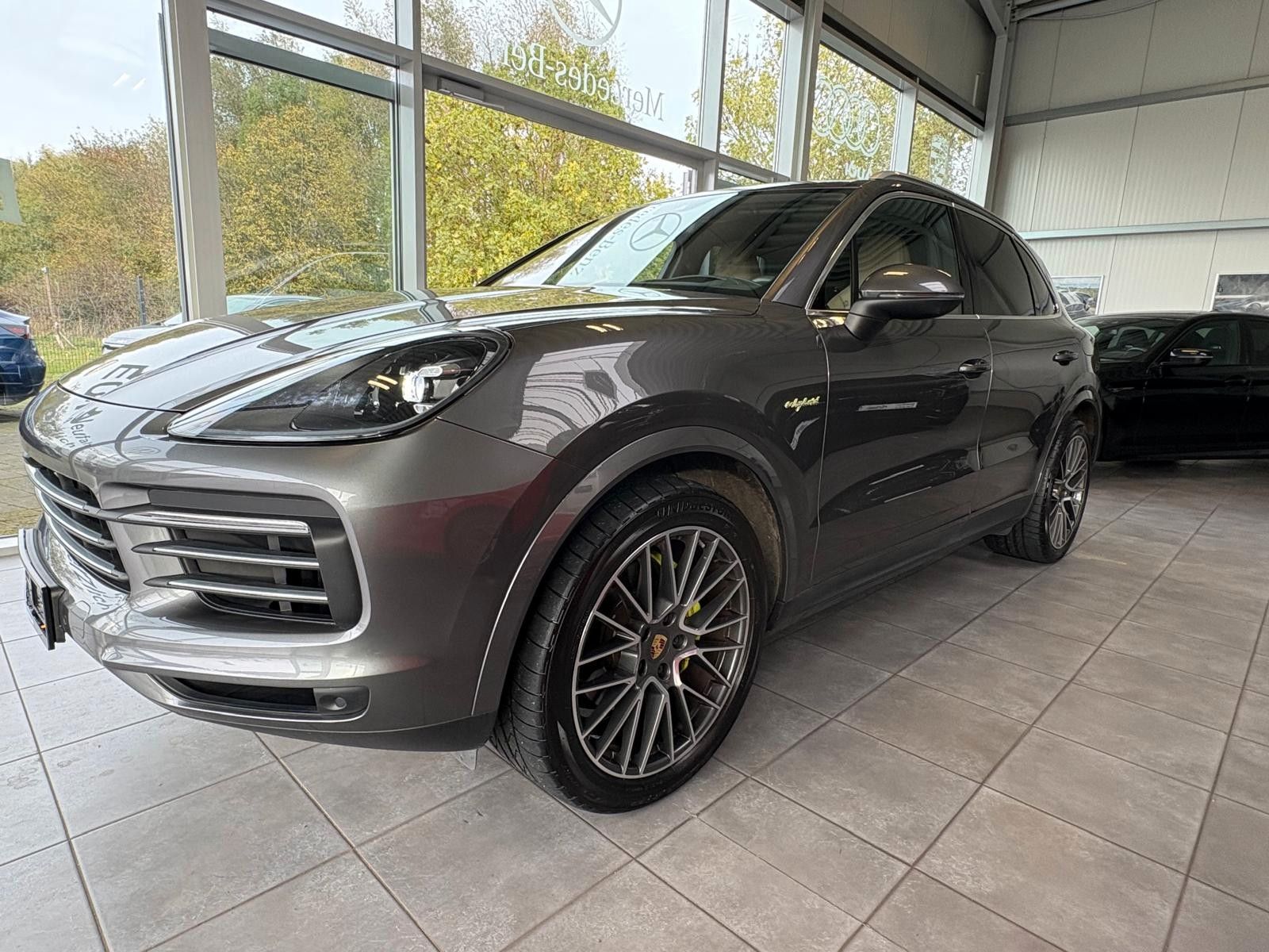 Fahrzeugabbildung Porsche Cayenne E-Hybrid