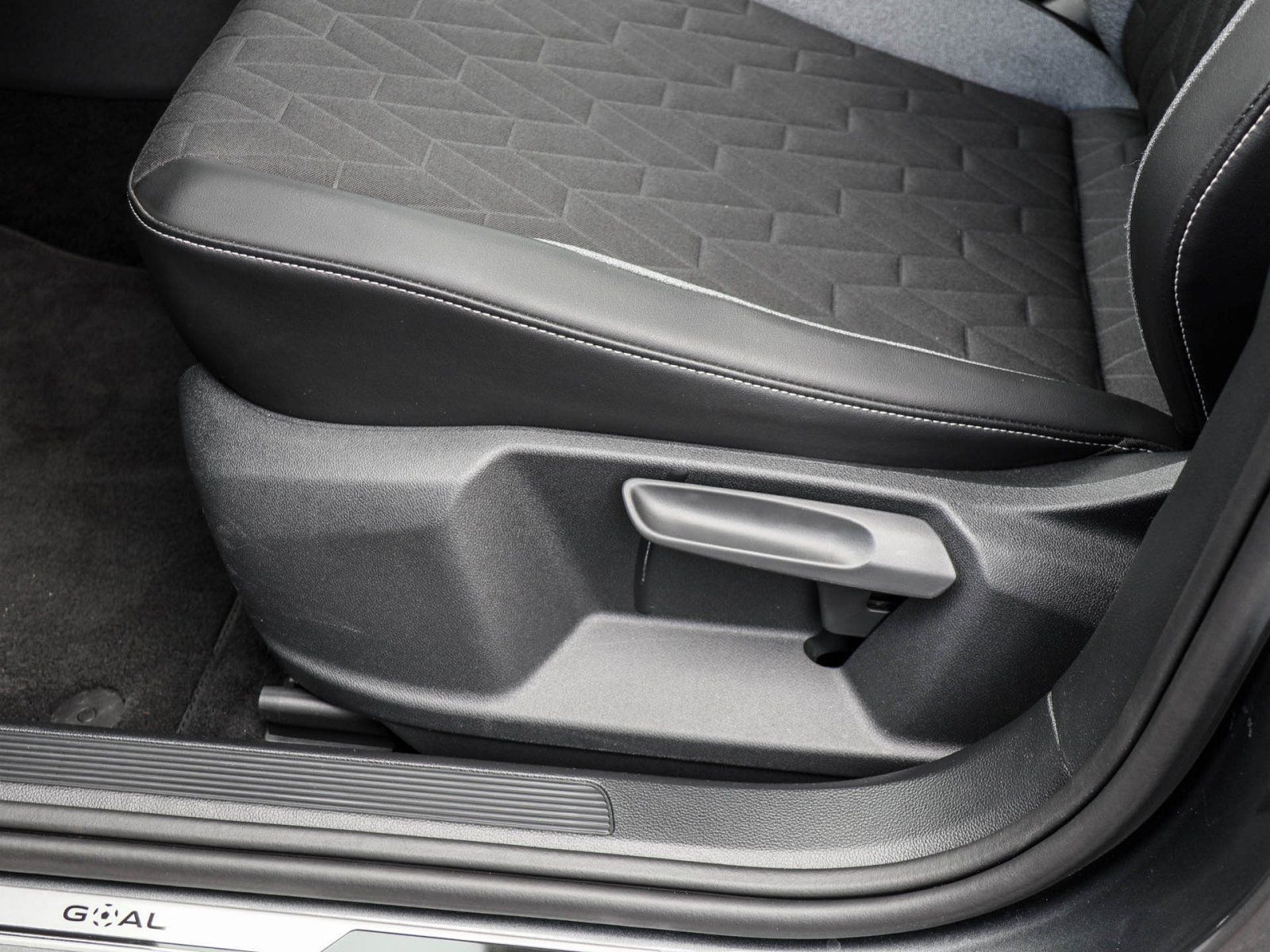 Volkswagen T-Roc - Bild 17