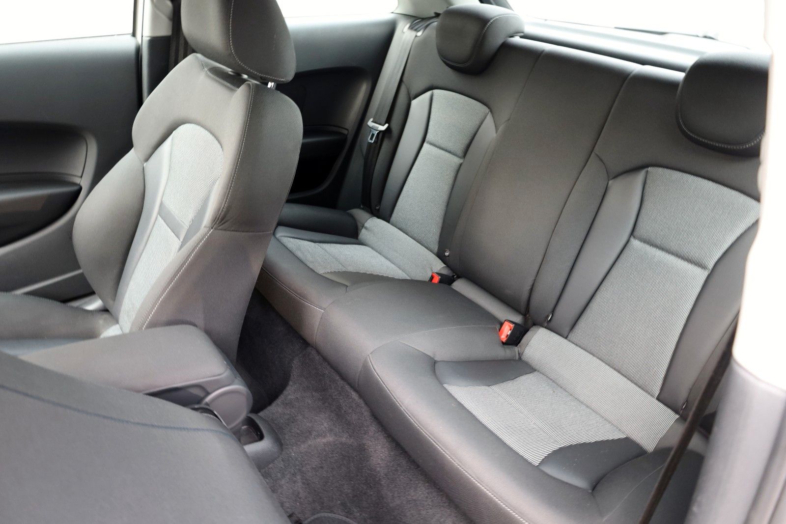 Fahrzeugabbildung Audi A1 Ambition,S-Tronic, T.Leder, Navi, Xenon, +WR