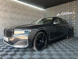 BMW 740d xDrive *Laser Stdhzg Executive-Pro Massage* - BMW 740 in Augsburg