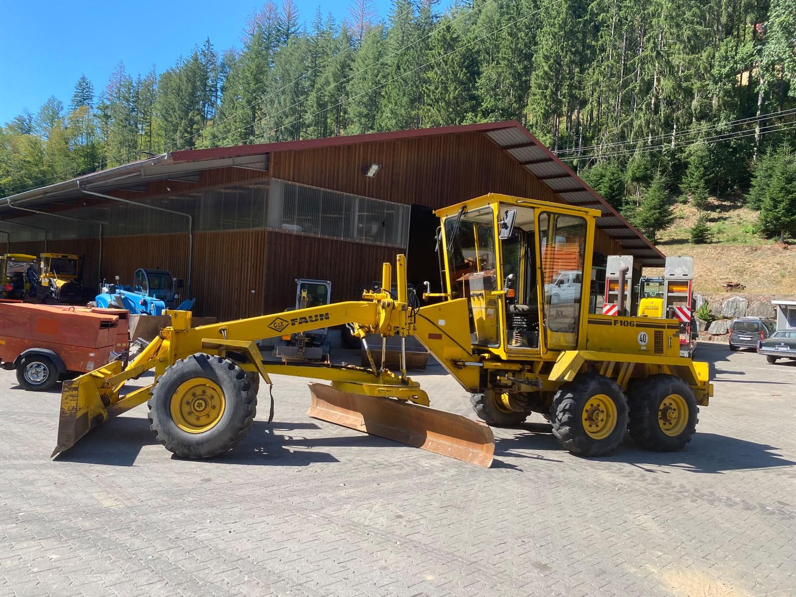 O & K Grader Faun F106 Wegehobel (netto24500€)