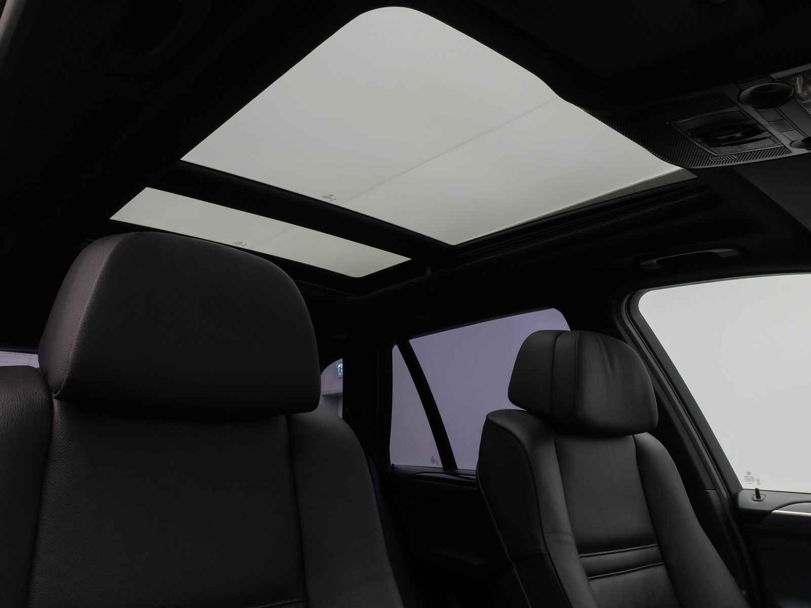 Fahrzeugabbildung BMW X5 xD40d Sport Panorama Kamera HUD HiFi SoftCL