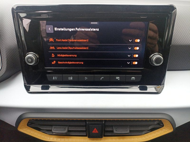 Fahrzeugabbildung SEAT Arona  1.0 TSI DSG Style Edition 5 Jahre Garanti