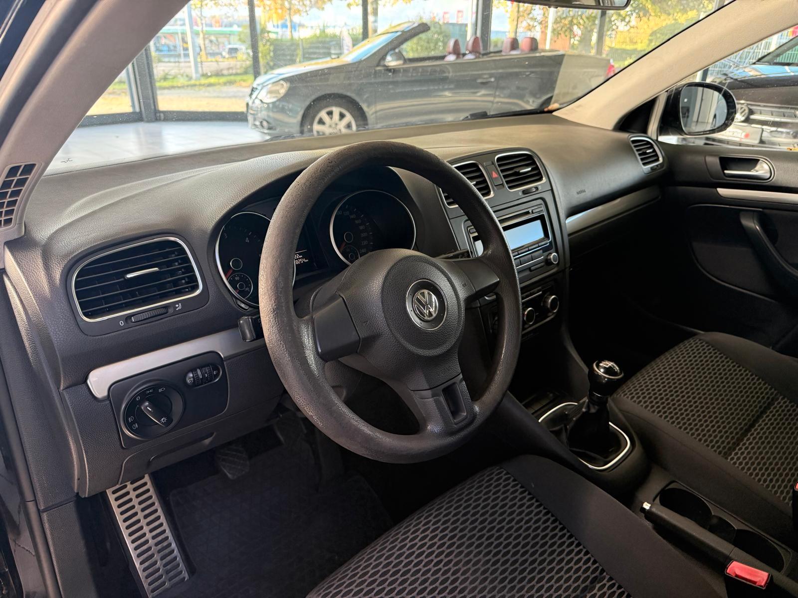 Volkswagen Golf 2010 — photo 13