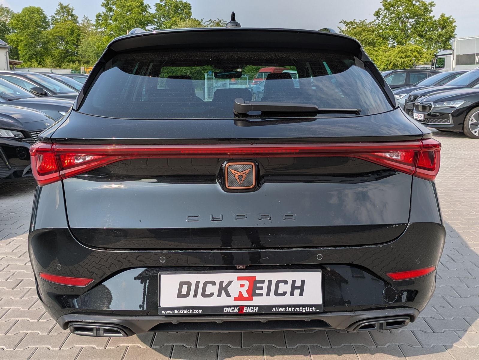 Fahrzeugabbildung CUPRA Leon 1.5 eTSI DSG MATRIX-LED*ACC*AHK*KAMERA*18"