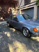 Mercedes-Benz 200D W124 - Mercedes-Benz 200: W124
