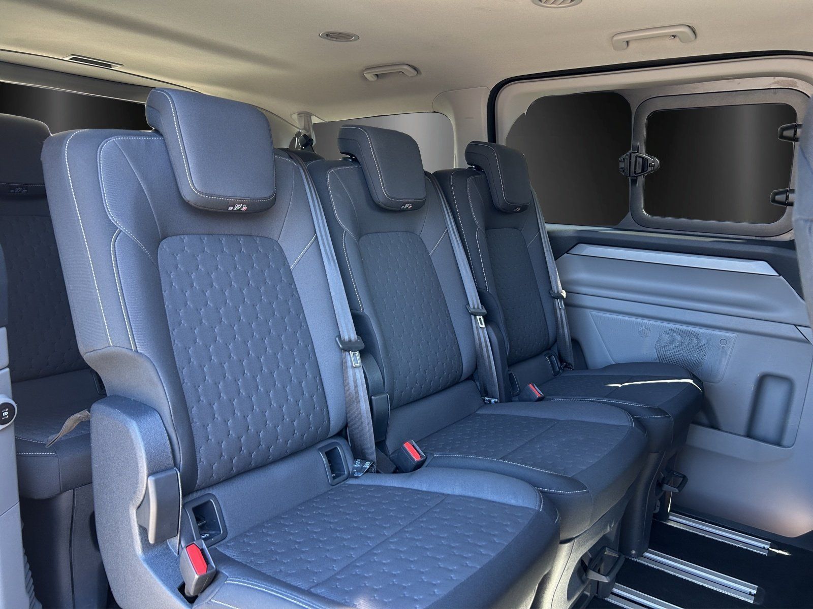 Fahrzeugabbildung Ford Tourneo Custom Titanium 320 L1 Aut./LED/ACC/CAM/