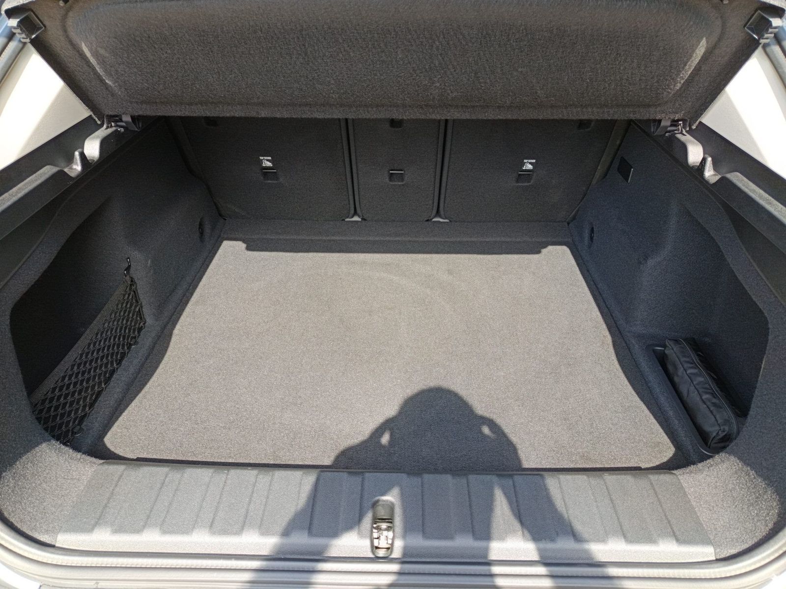 BMW iX2 - Bild 15