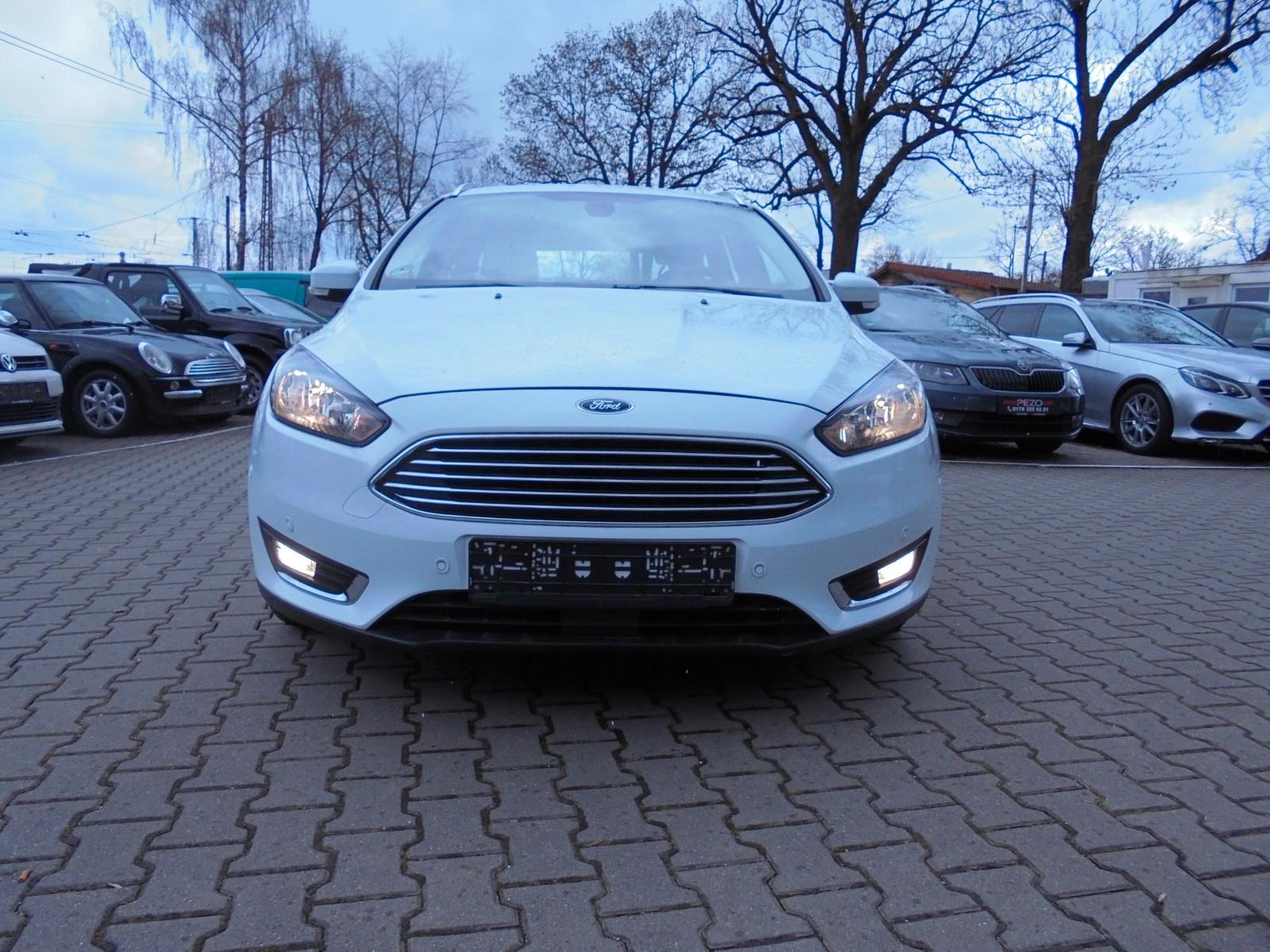 Ford Focus Turnier Titanium 1,5.Navi.kamera.PDC.AHK