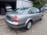 Volkswagen Passat Lim. Comfortline*Klima.a* - Volkswagen Passat aus 2002