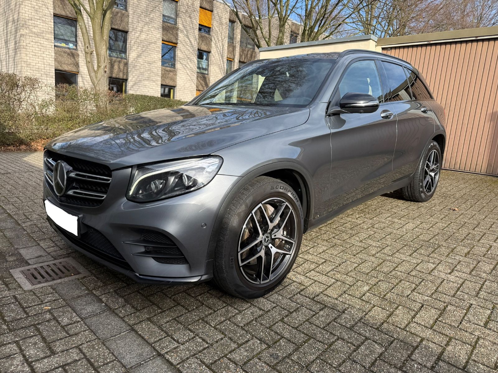 MERCEDES-BENZ GLC 250 4M,AMG*E-AHK*BURMESTER*MEMORY*KEY*360CAM
