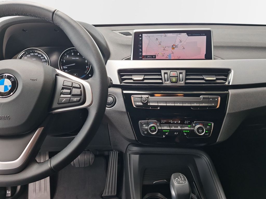 BMW X1 xDrive25e Advantage DAB LED Navi Tempomat Shz