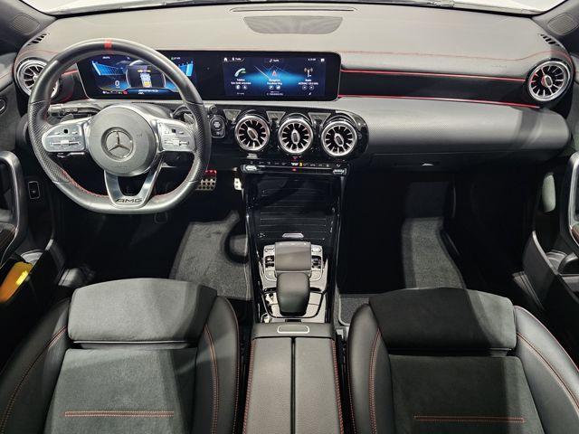 Mercedes-Benz CLA 35 AMG Shooting Brake Pano Led AHK KAMERA