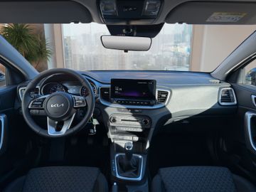 Kia Ceed 1.5 T-GDI Kamera PDC SHZ Klima CarPlay