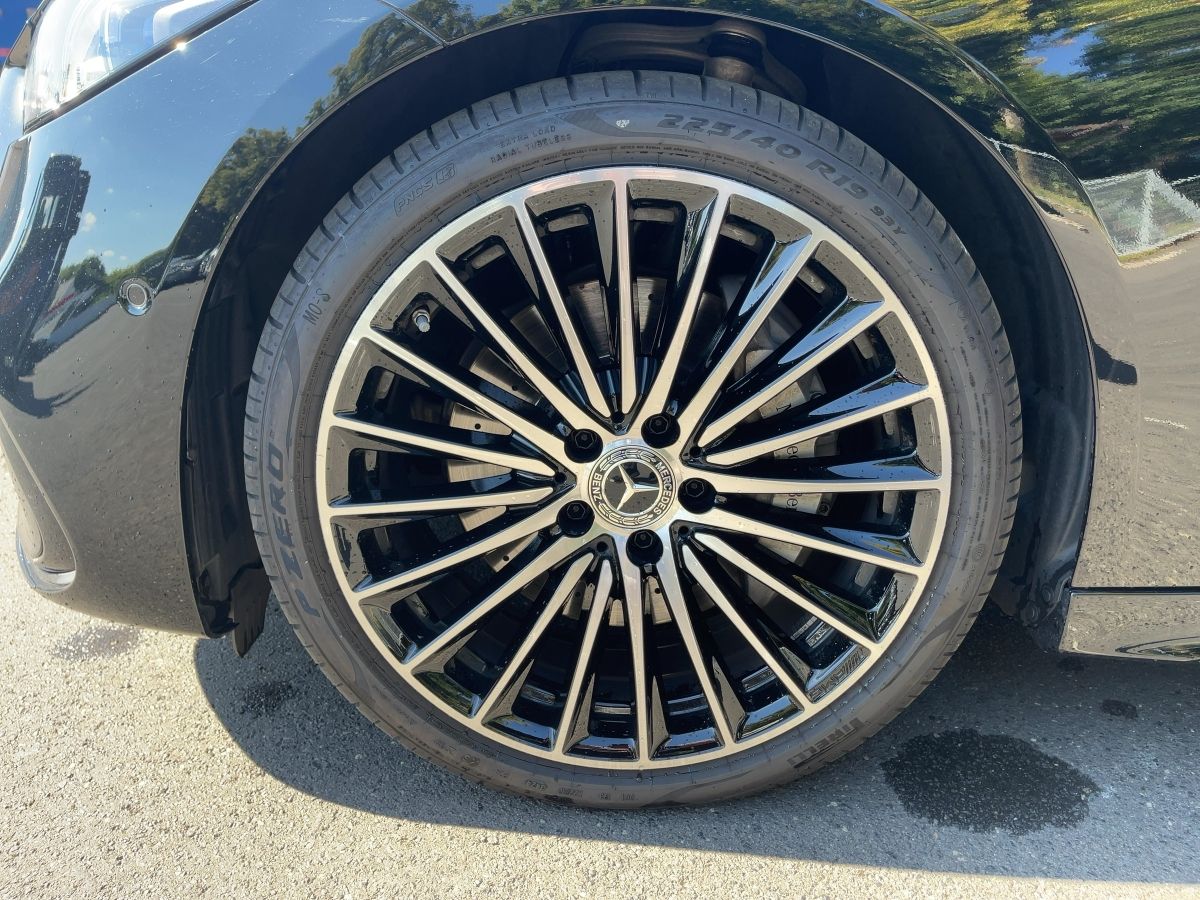 Fahrzeugabbildung Mercedes-Benz C 220 d T-Modell AMG/Night/360°/Digital-Light/AH