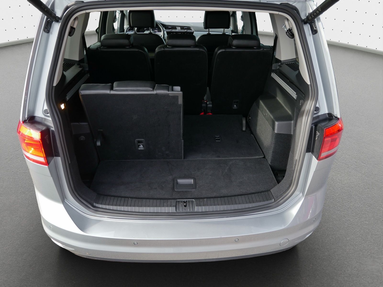 Volkswagen Touran - Bild 11