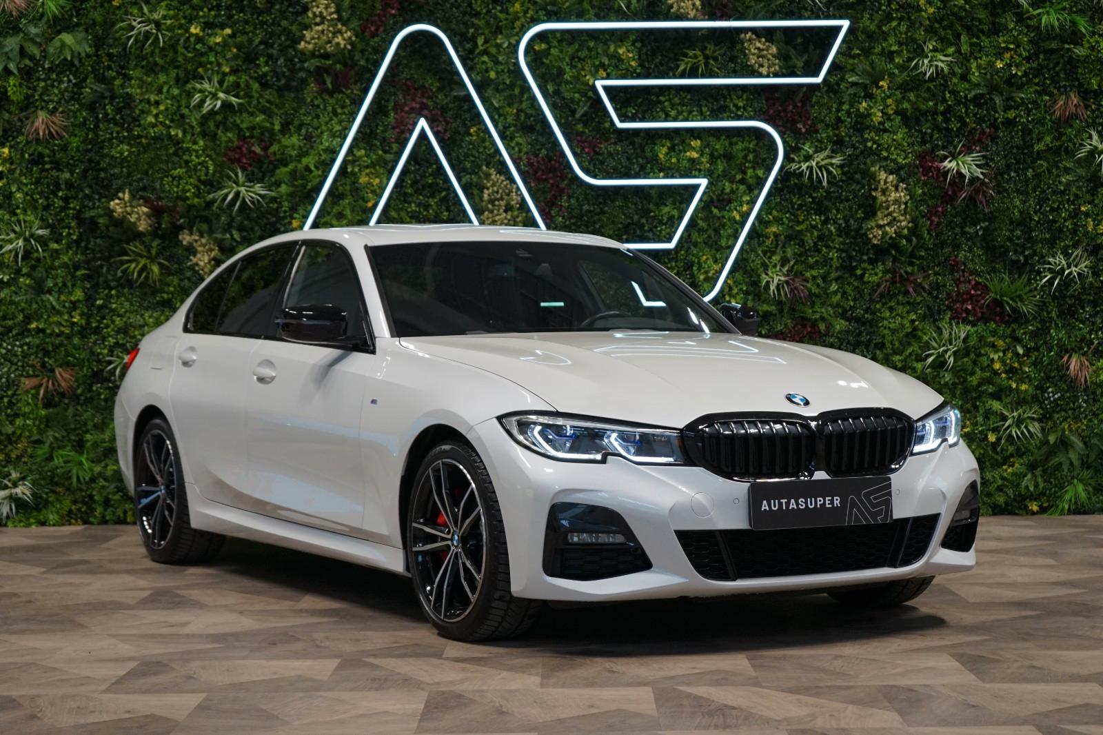 BMW 330i*XDRIVE*M*LASER*CARPLAY*31.653 € NETTO