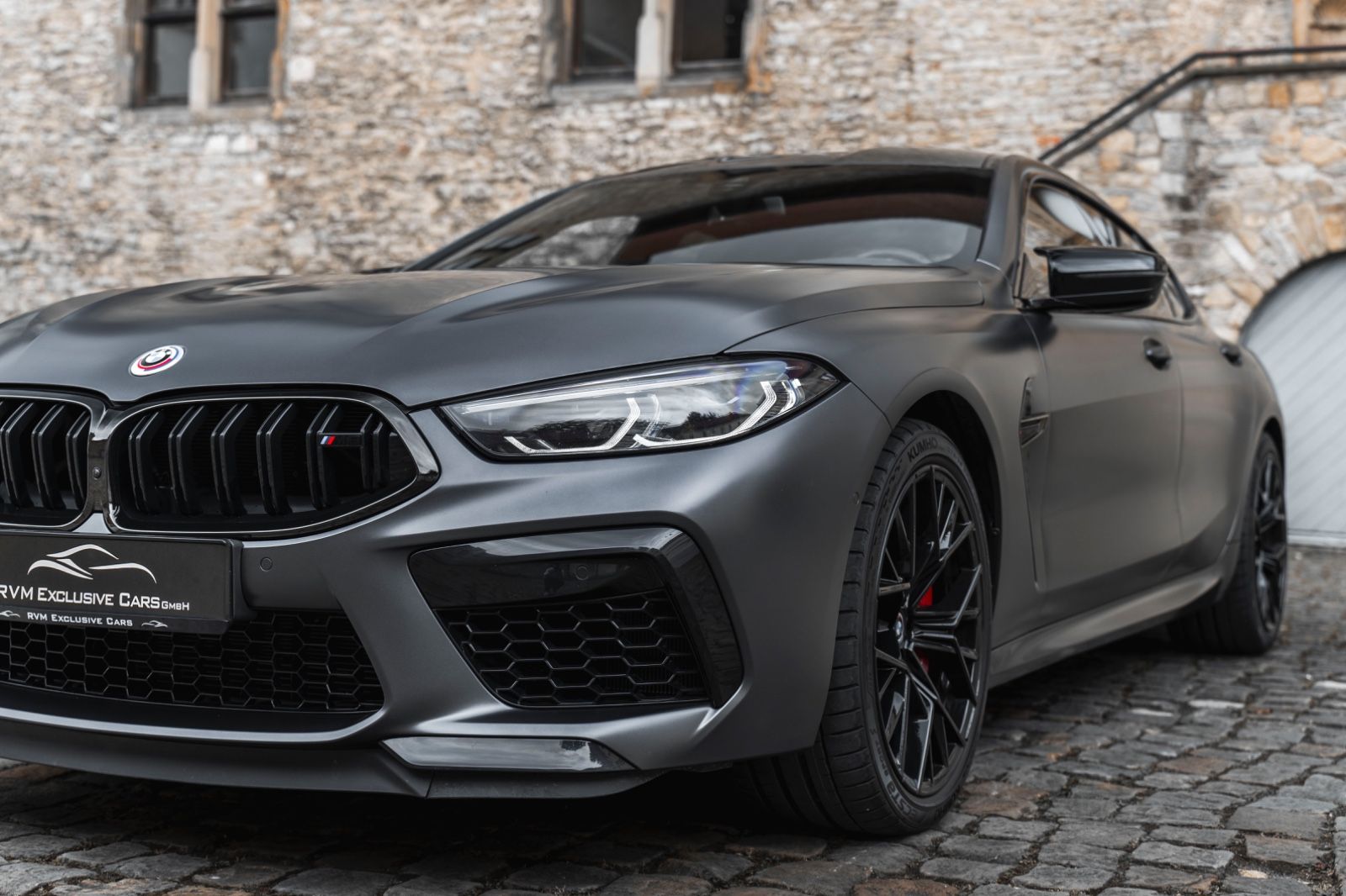 Fahrzeugabbildung BMW M8 Competition GC Head Up Laserlicht H&K 360°