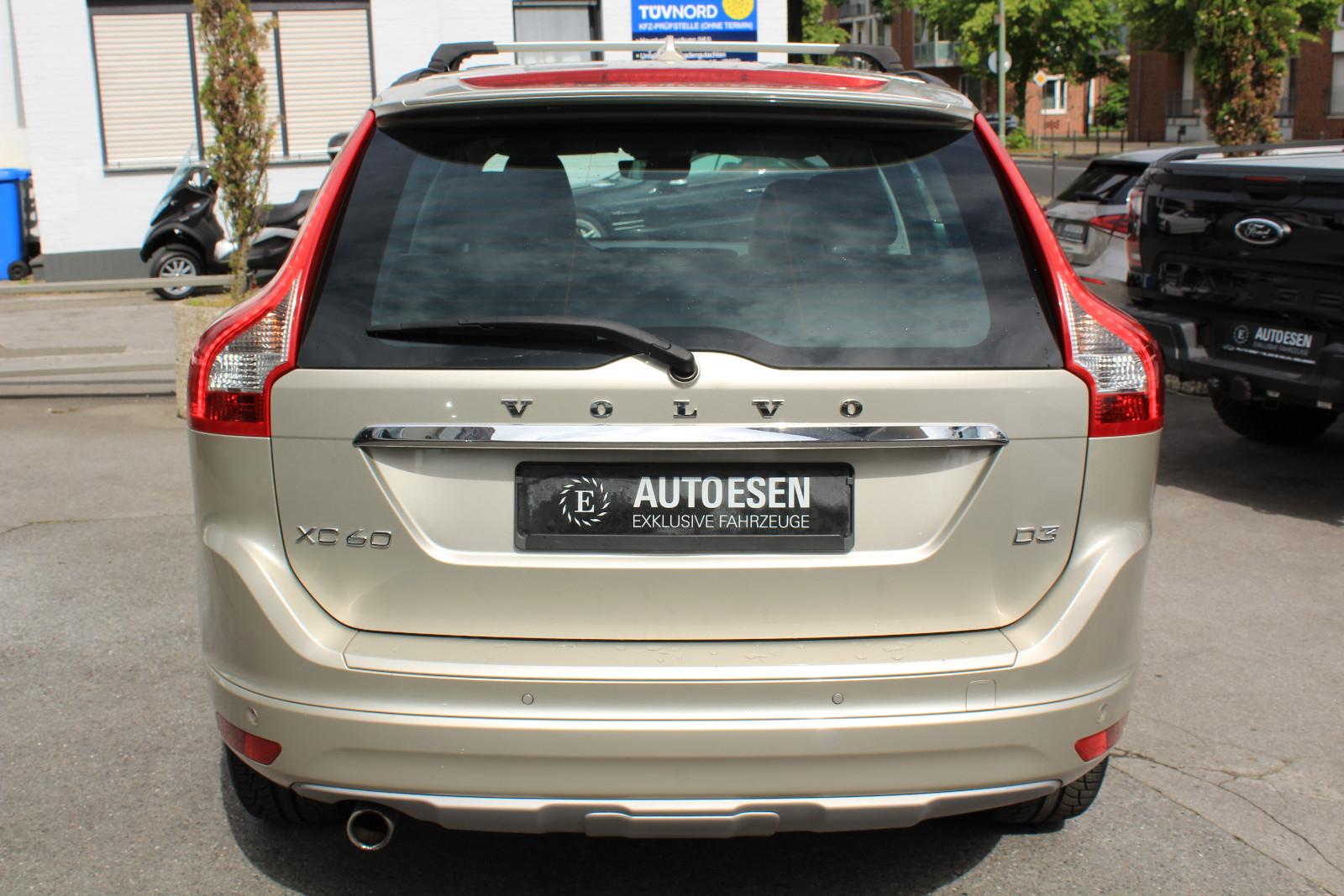 Volvo XC60 D3 Momentum Geartronic+SENSUS+LEDER+PDC+AHK