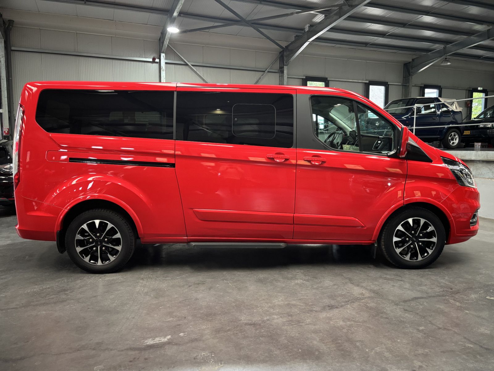 Ford Tourneo Custom 2.0 TDCi 170HP 8PL autom. imagem 2