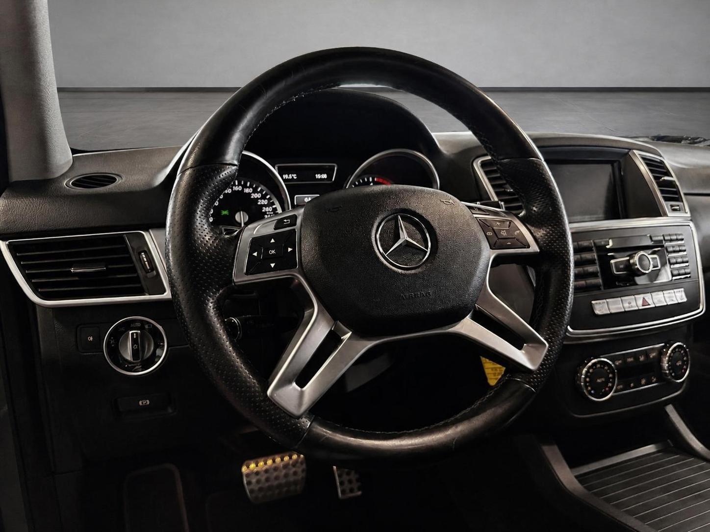 Mercedes-Benz ML 350 /BlueTec-Scheckheft-360°Kamera\