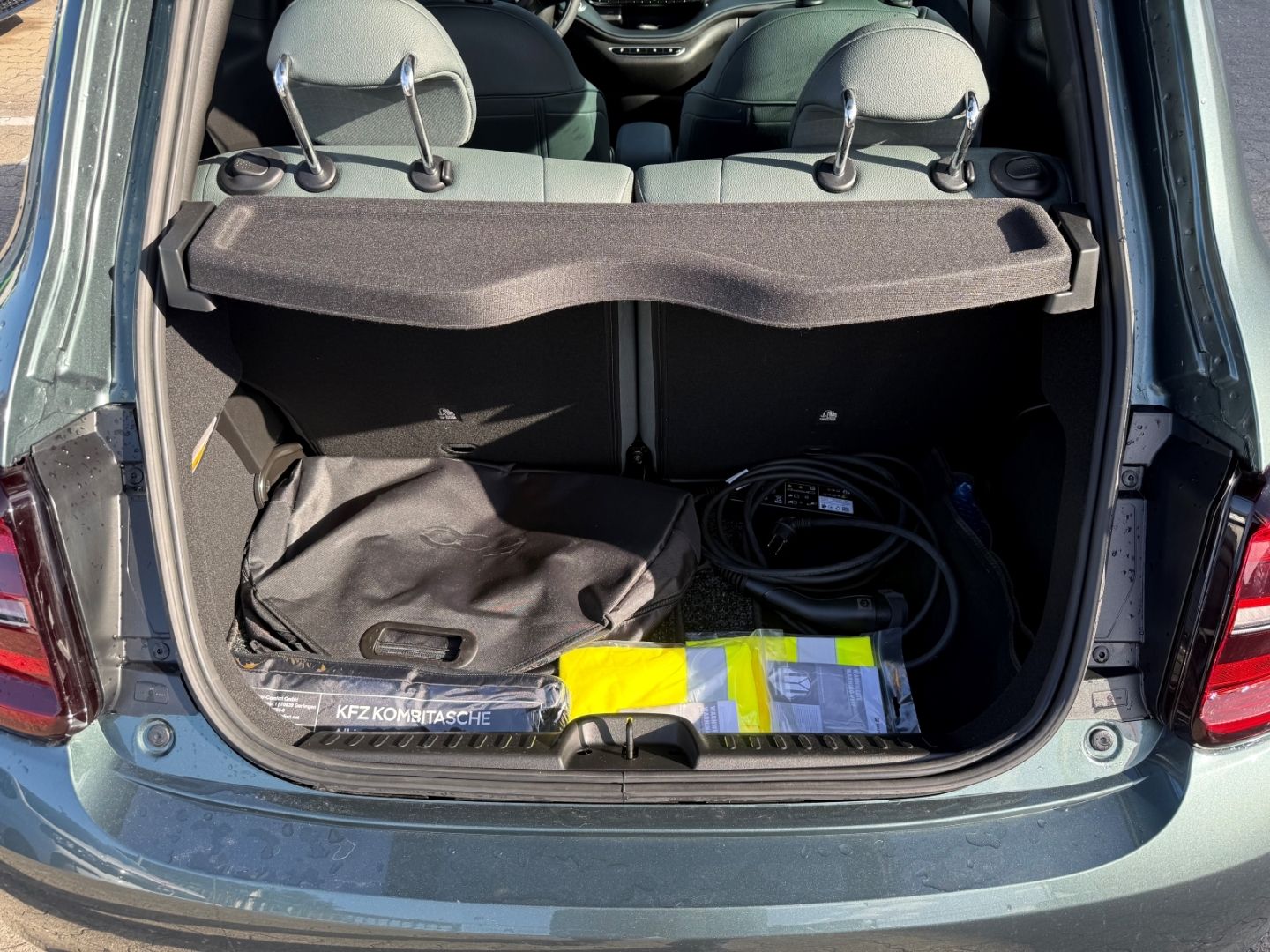 Fahrzeugabbildung Fiat 500e e Giorgio Armani Collectors Edition
