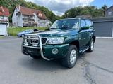 Nissan Patrol 1.HAND/AUTOMATIK/KLIMA/TÜV NEU/SCHECKHEFT - Nissan Patrol mit Diesel-Antrieb