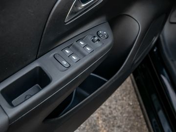 Opel Corsa F 1.2 Edition Spurhalteassistent LED