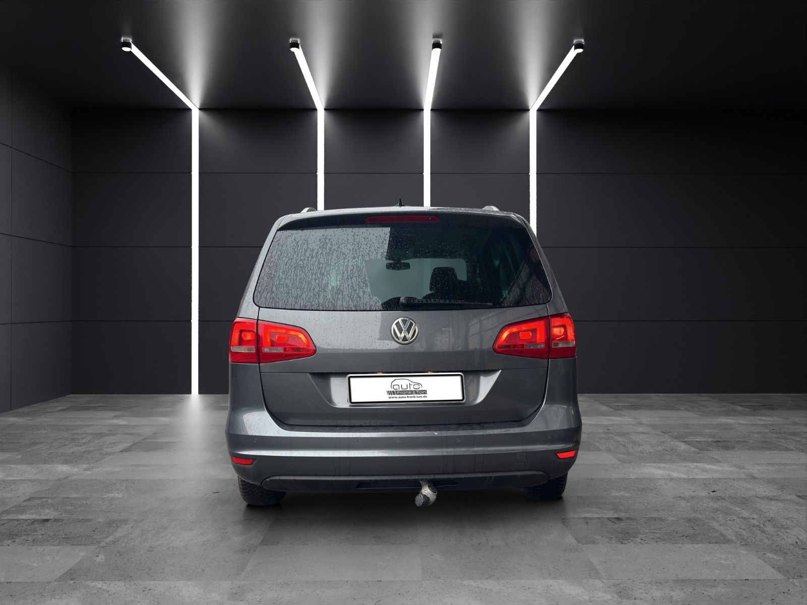 Fahrzeugabbildung Volkswagen Sharan Comfortline BMT/6 Sitze/Standheizung/Cam