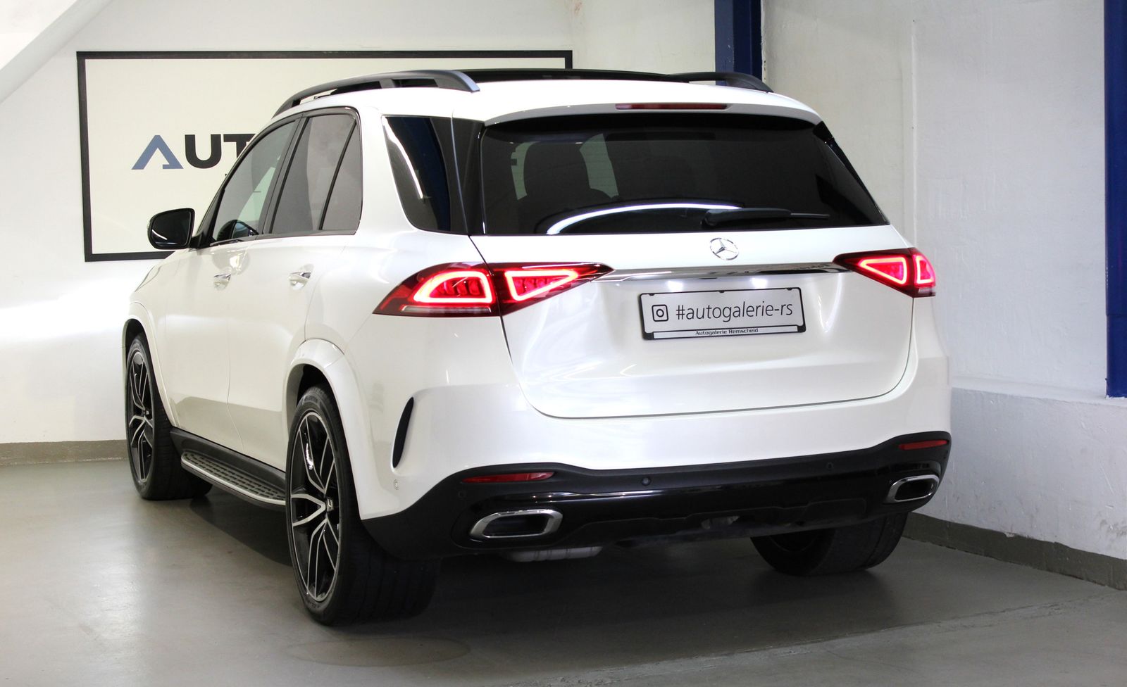 MERCEDES-BENZ GLE 400 d 4M*AMG LINE*7SITZER*PANO*LUFT*BURM*22*