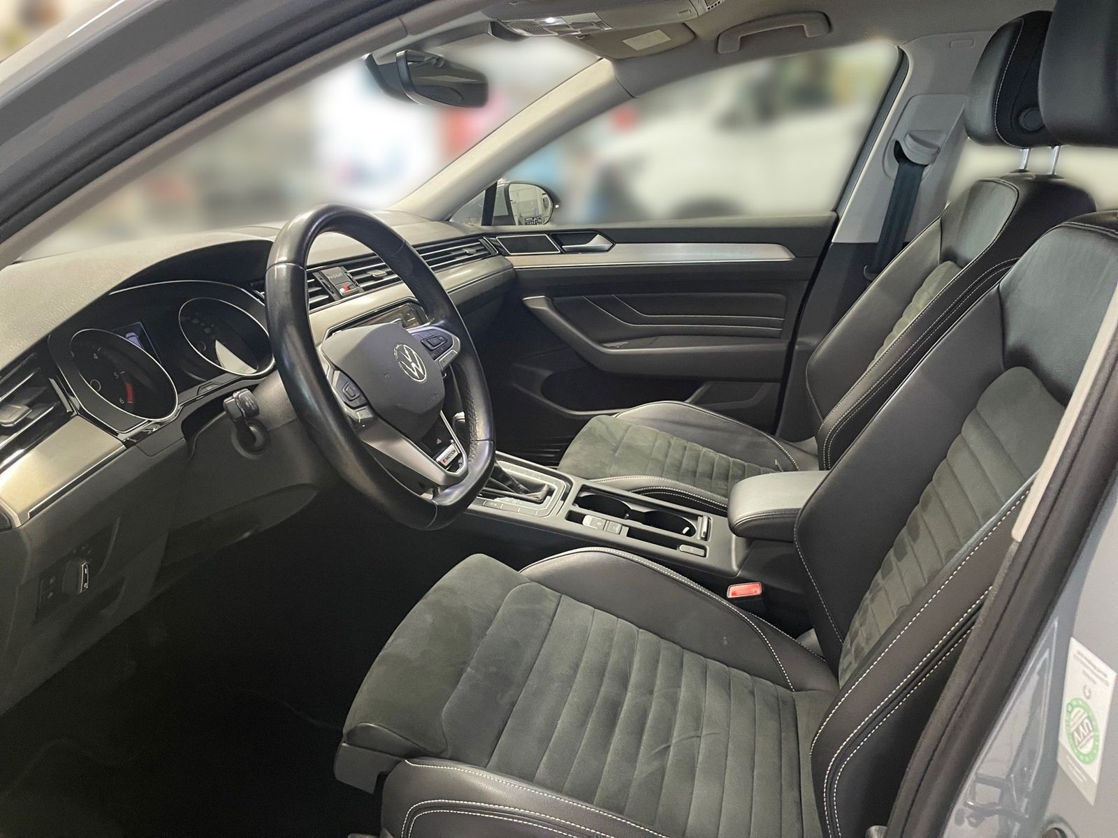 Volkswagen Passat Variant - Bild 11