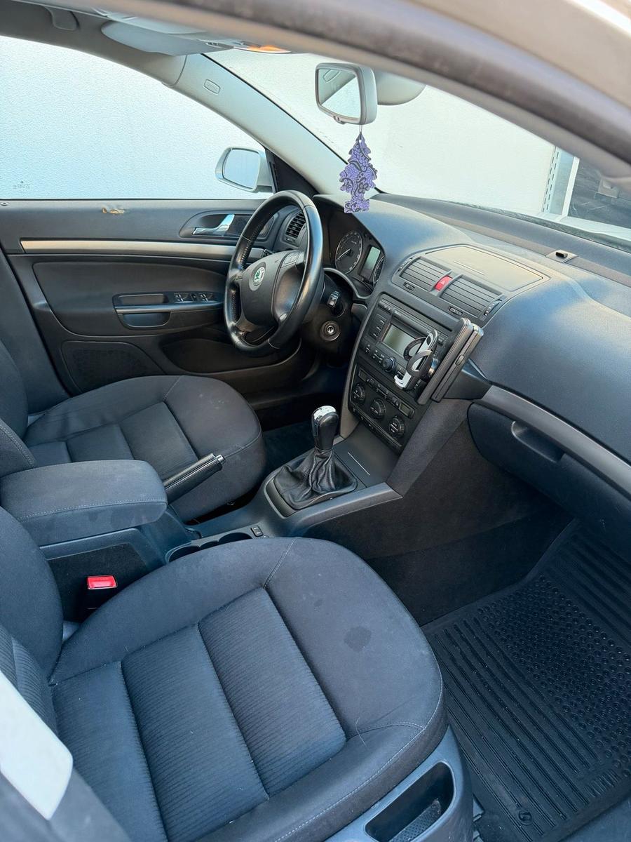 Skoda Octavia 2005 — photo 12