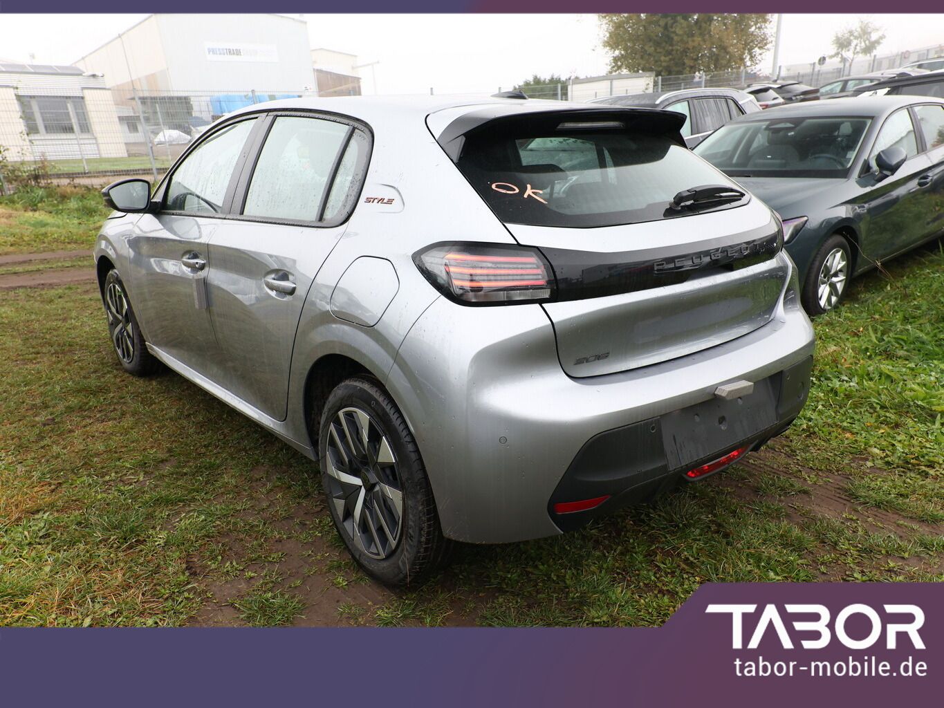 Peugeot 208 - Bild 4