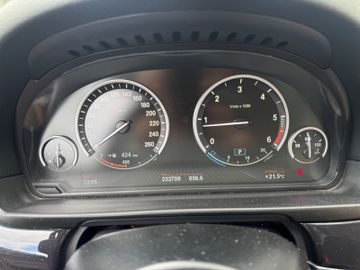 BMW 525 - 12