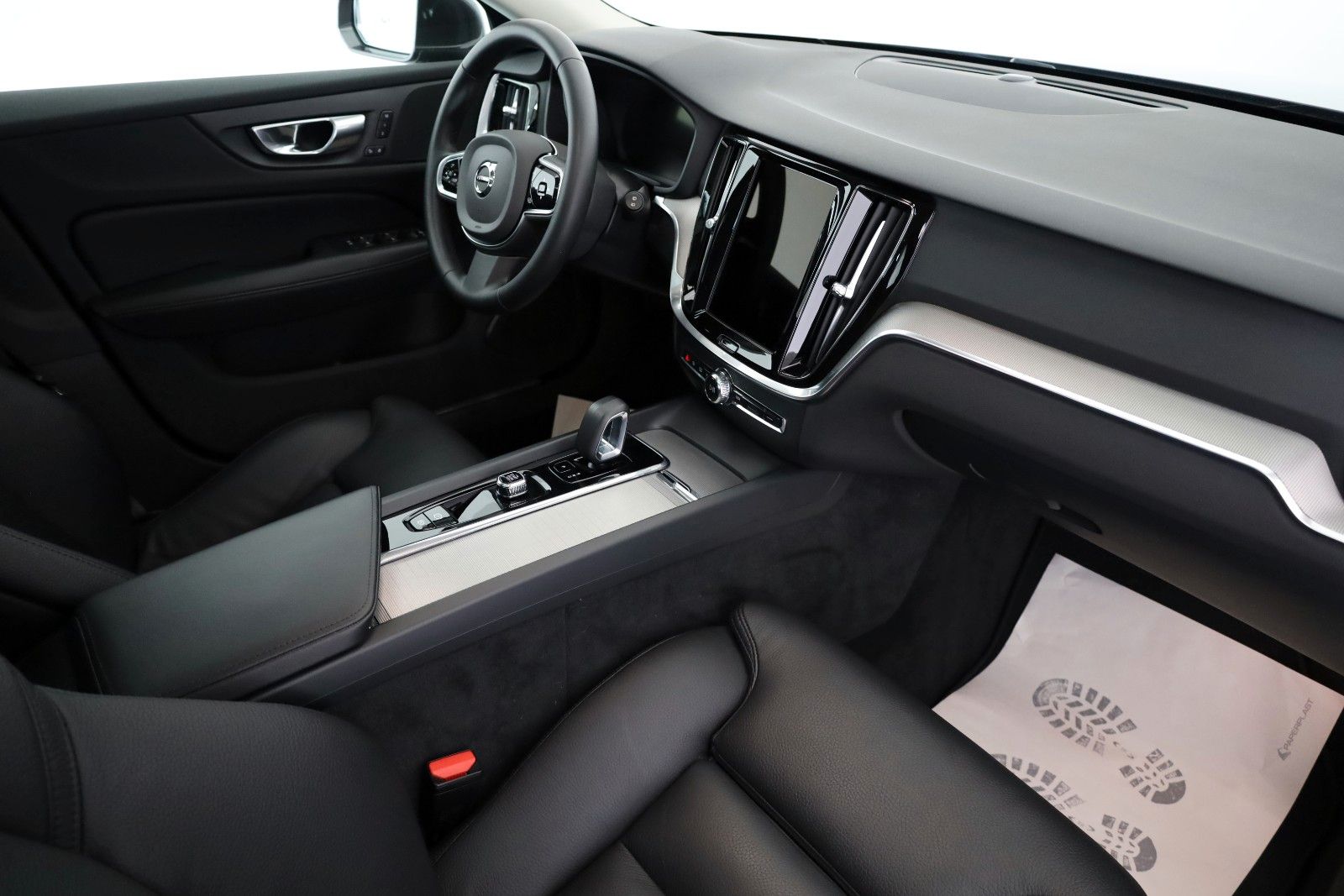 Fahrzeugabbildung Volvo V60 Kombi Plus Bright Leder,Navi,LED,PanDach,ACC