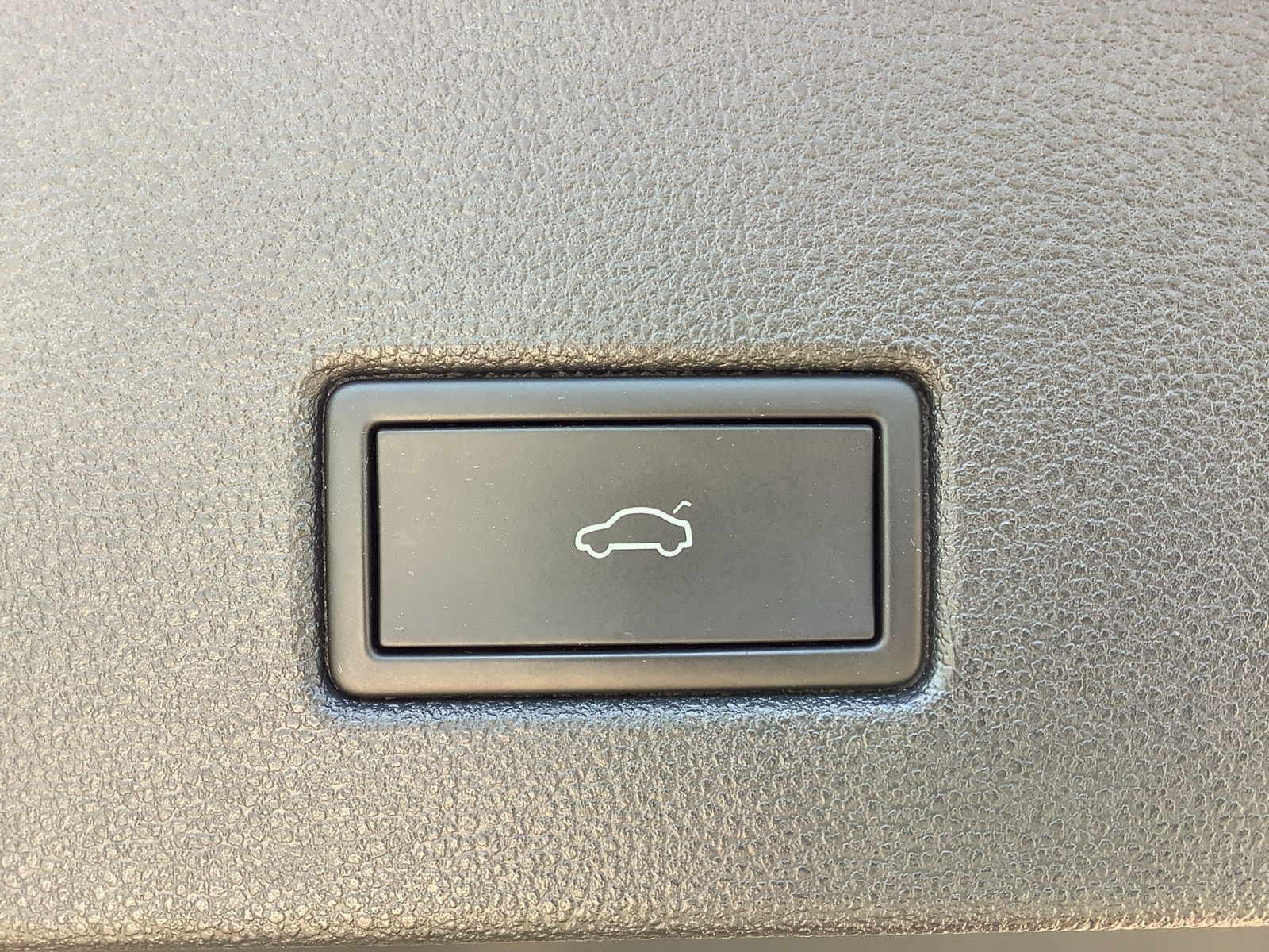 Volkswagen T-Roc - Bild 17