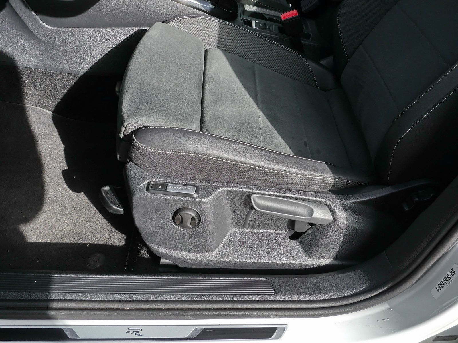 Volkswagen T-Roc - Bild 21