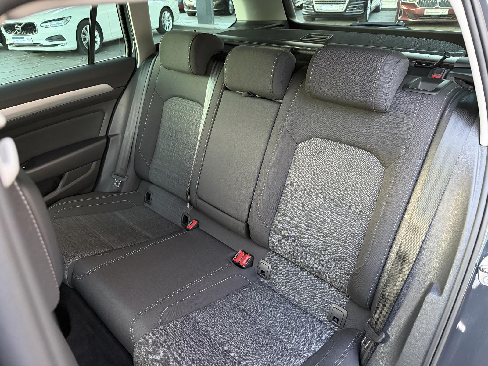 Volkswagen Passat LED Navi Massage AHK Kamera Alu, миниатюра 16