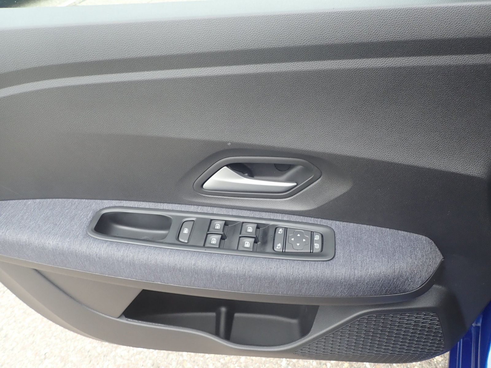 Fahrzeugabbildung Dacia Sandero Journey TCe 100