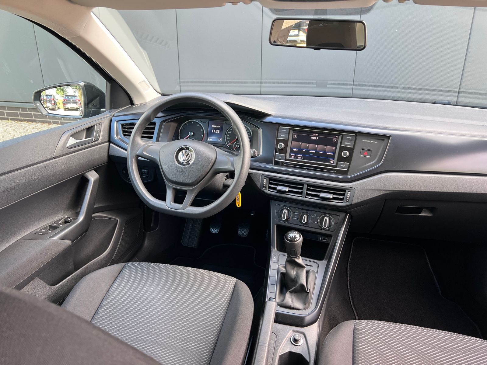 Fahrzeugabbildung Volkswagen Polo Trendline 1.0 BMT *AHK, Cool & Sound, Conne