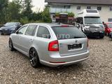 Skoda Octavia Combi RS - Skoda Octavia aus 2011: Combi RS