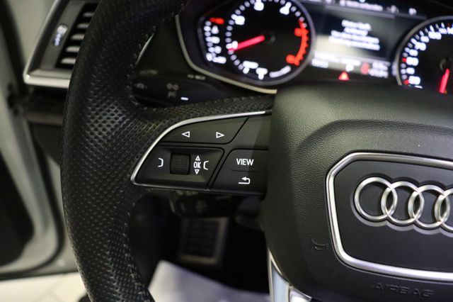 Fahrzeugabbildung Audi Q5 40 TDI Quattro S line Competition|PANO| 360°|